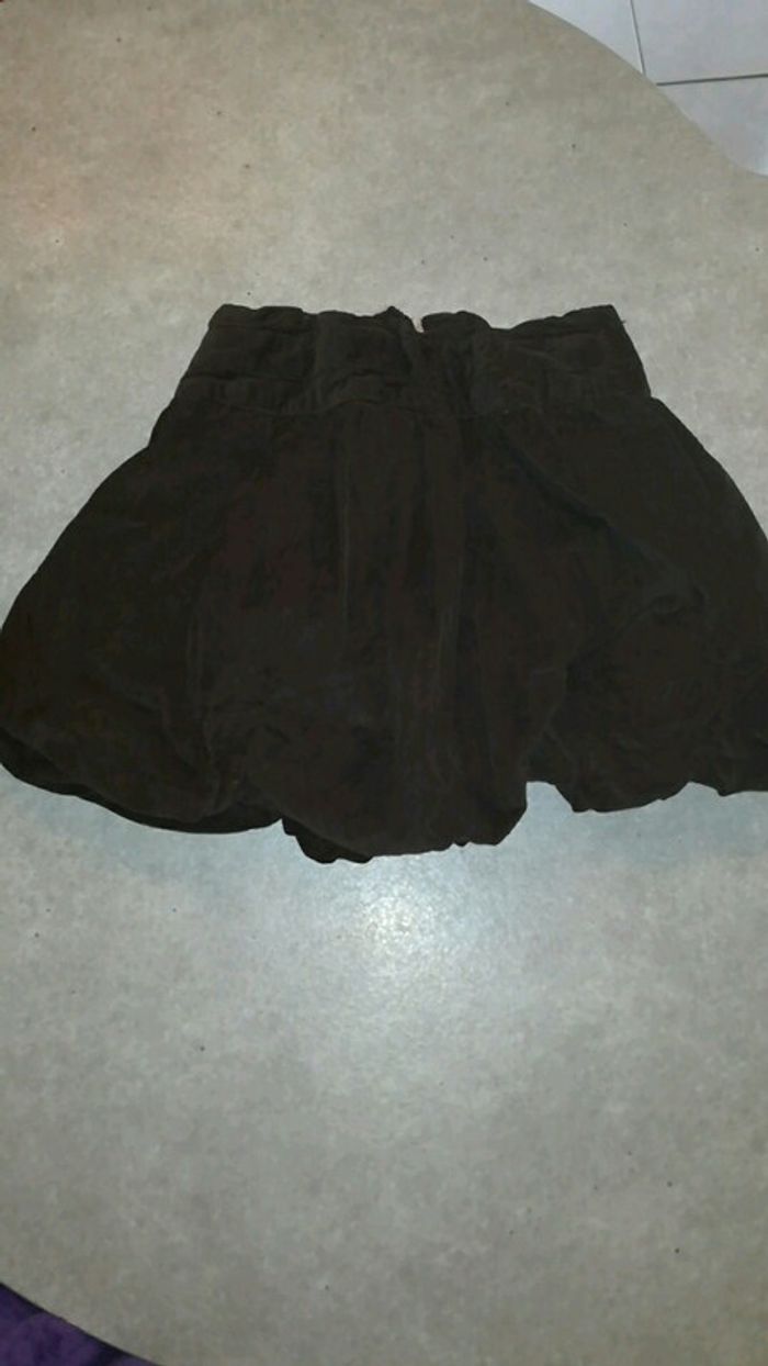 Jupe courte - photo numéro 2