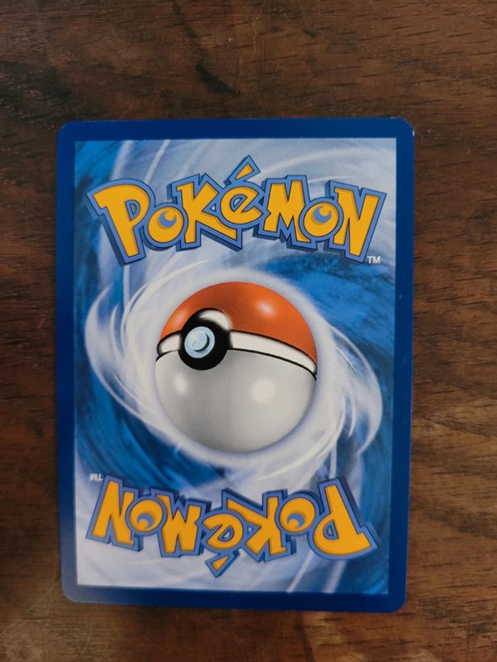 Vends carte pokemon bombe deluxe 134/142 couronne stellaire - photo numéro 2