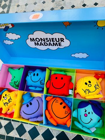 Lot de 8 petites peluches Monsieur Madame