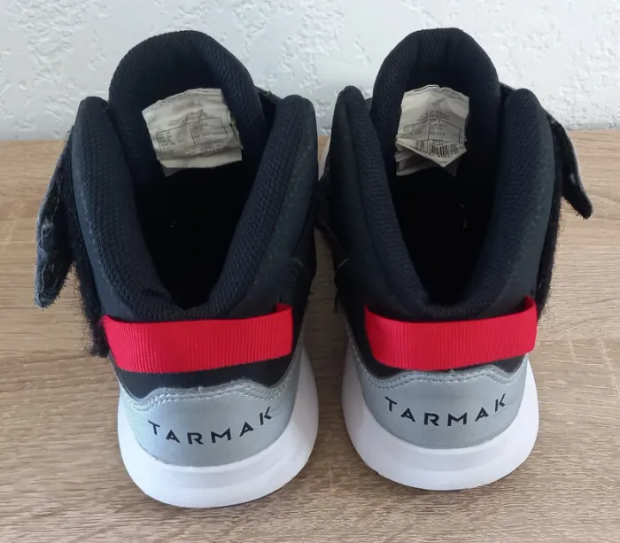 Chaussures de basket Tarmak pointure 36 - photo numéro 4