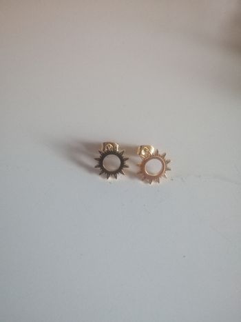 🌸Boucles d'oreilles puces soleil doré "Zag" Neuves 🌸