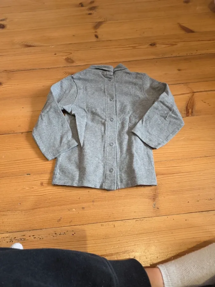 Lot de 5 vêtements garçon 12 mois. - photo numéro 7