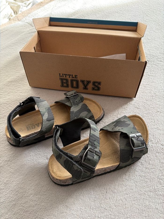 Sandale enfant