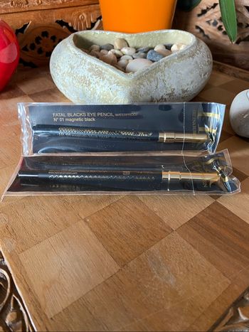 Lot 2 fatal blacks eye pencil noir Helena Rubinstein