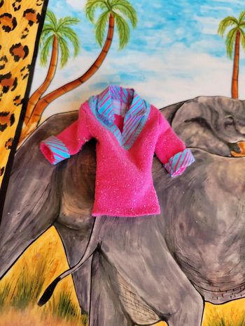 Vêtement poupée haut top rose