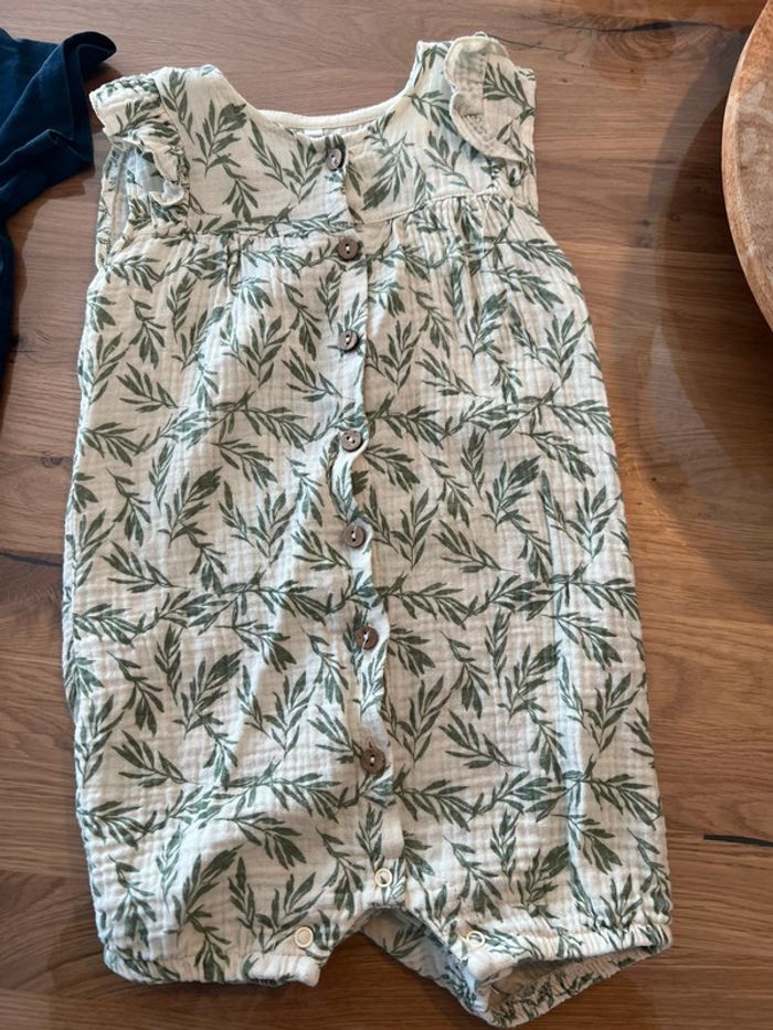 Lot 2 combinaisons été mixte H&M Zeeman 86cm - photo numéro 3