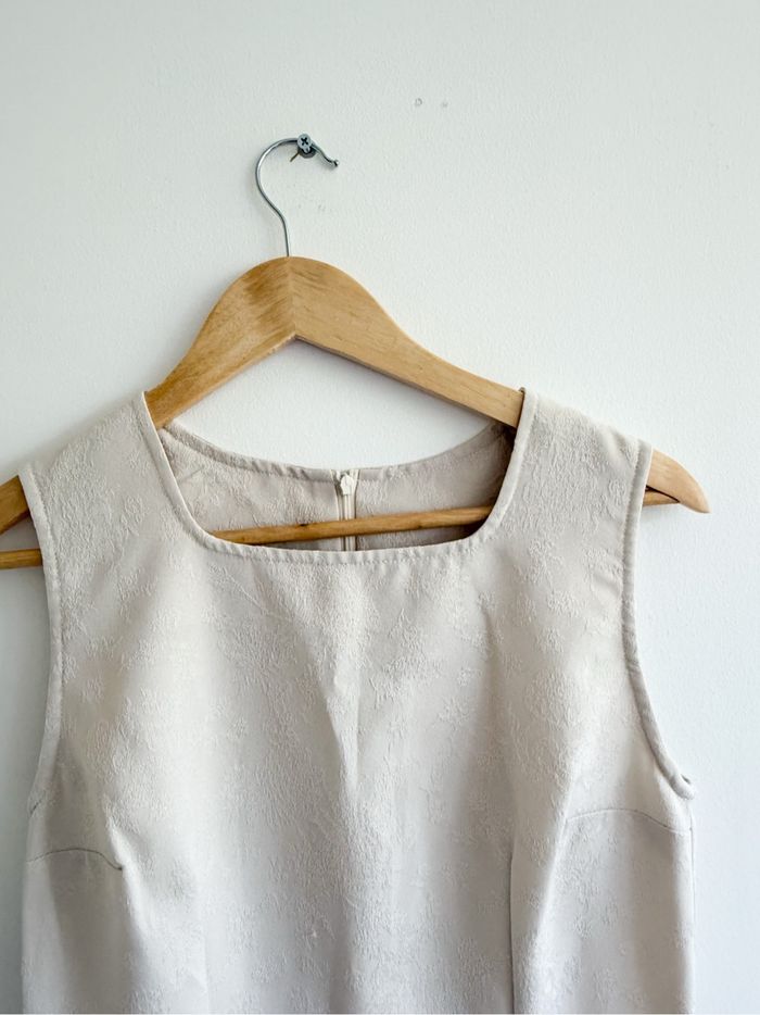 Robe chic moulante crème kiabi taille 38 M - photo numéro 2