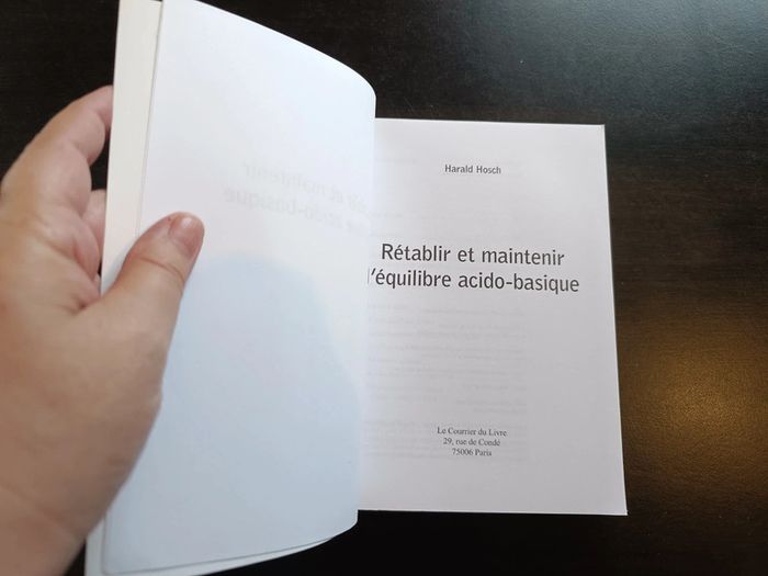Livre RETABLIR ET MAINTENIR L'EQUILIBRE ACIDO-BASIQUE - Harald Hosch - photo numéro 2