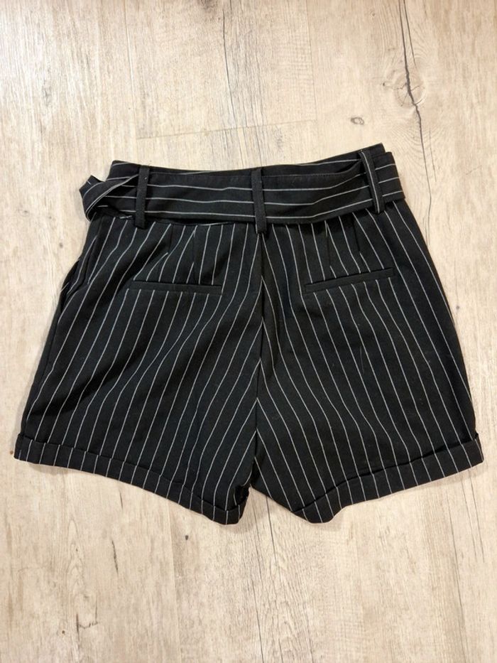 Short à rayure - photo numéro 2