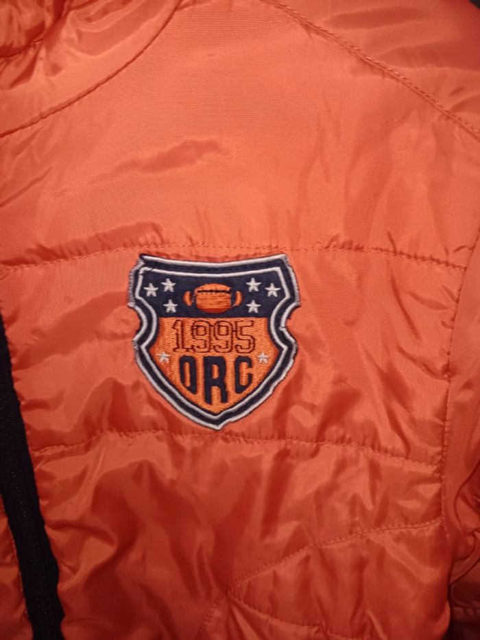 Manteau 8 ans orange à capuche avec écusson sport - photo numéro 2