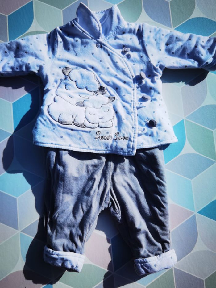 D1139 - ensemble garçon 1 mois - photo numéro 2