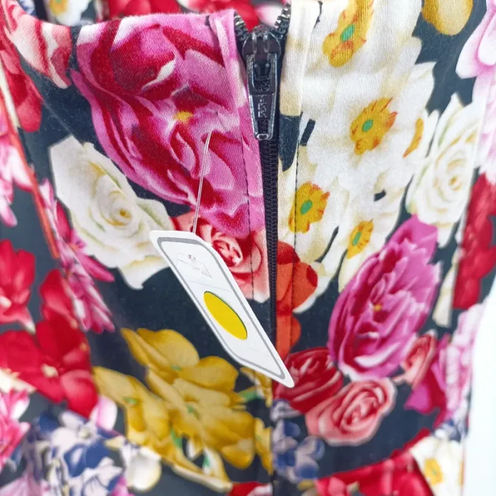 Robe bustier Naf Naf fleurie T.38 en coton stretch doublée, parfaite pour l’été ou une occasion A759 - photo numéro 4