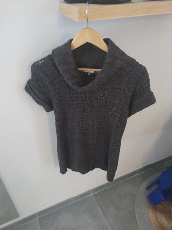Pull gris anthracite manches courtes à revers col chale