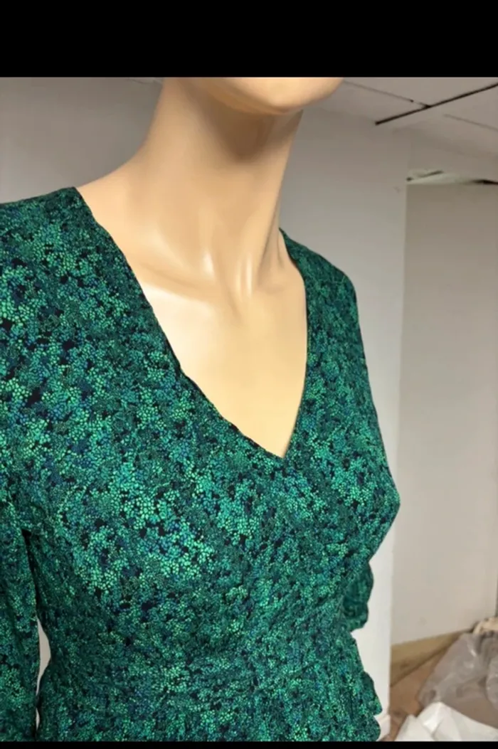 Sublime robe Ba&sh, neuve et jamais portée, en taille S. - photo numéro 12