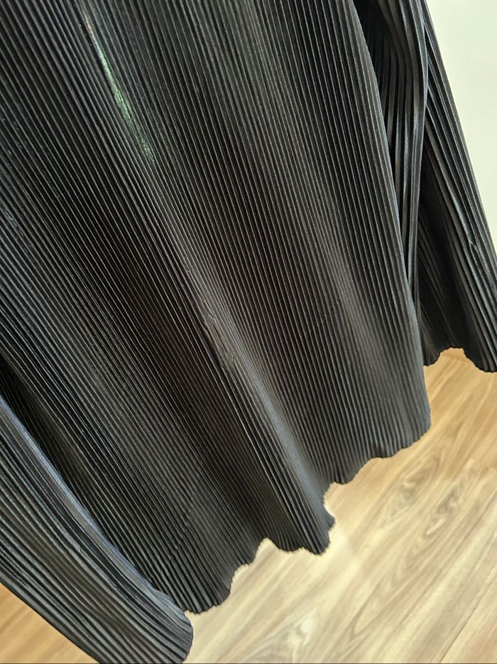 Ensemble noir plissé Chemise et Pantalon Boutique Indépendante Tailles S-M - photo numéro 10