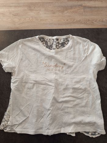 Joli t shirt.