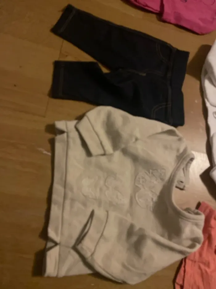 Lot de vêtements fille 3 mois - photo numéro 3