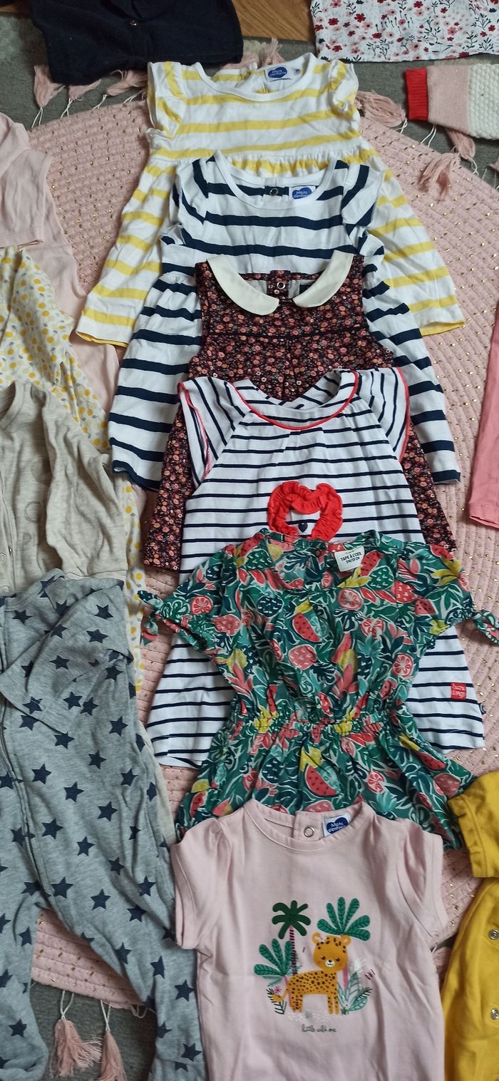 Lot vetements 3 mois fille - photo numéro 5