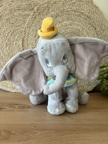 Doudou éléphant Dumbo gris col Disney nicotoy