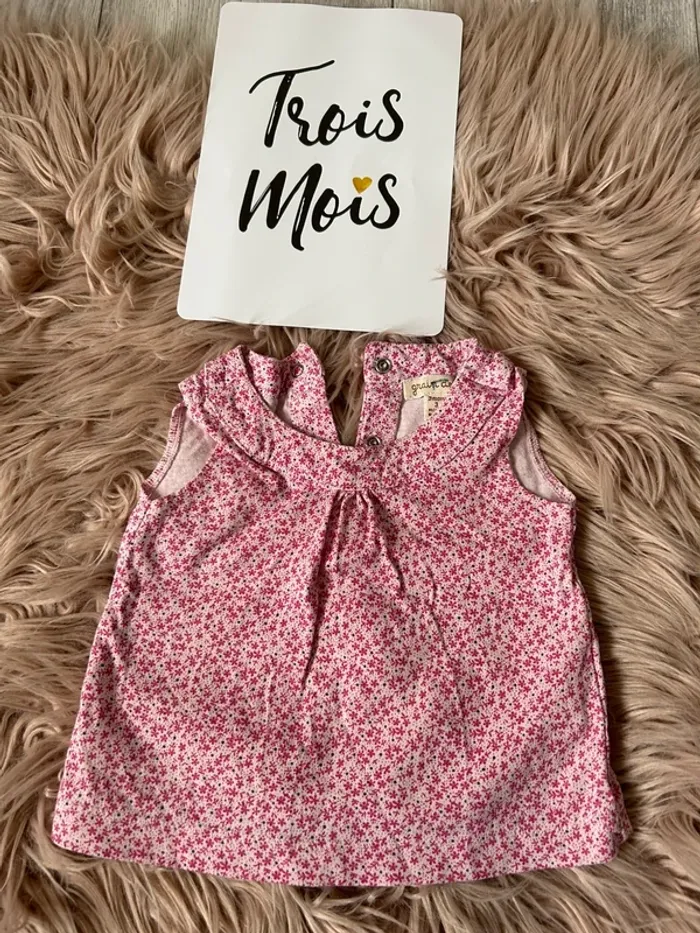 Blouse sans manches fleurie 3 mois