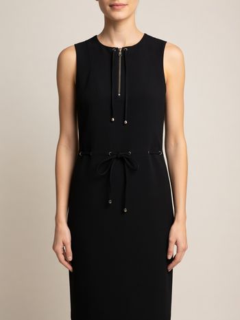 robe sans manches avec capuche noire  longueur 92 cm Taille 36 GEORGES RECH neuve