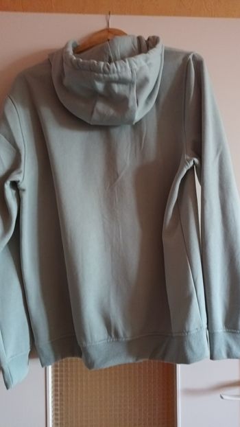 SWEAT VERT CHAUD BELLE QUALITE