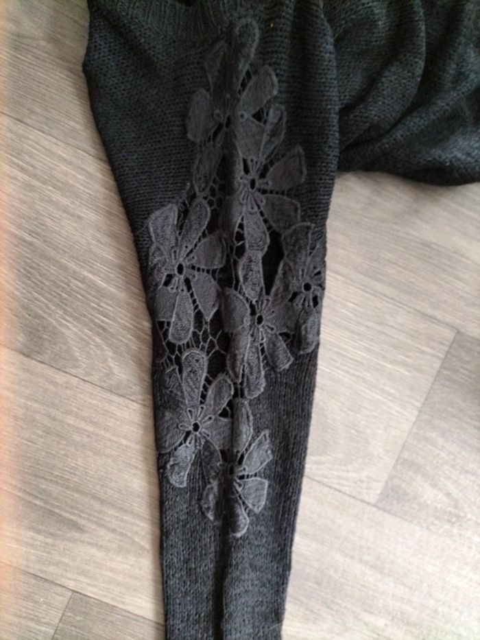 Pull noir grosse maille ajourée broderie sur les épaules et manches taille L/Xl - photo numéro 8