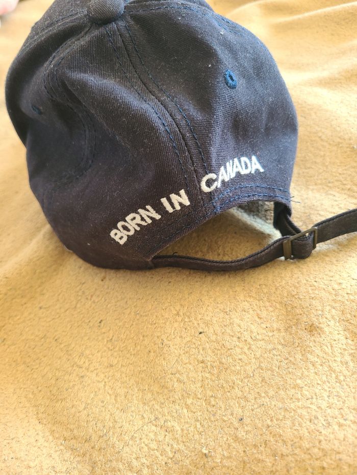 Casquette dsquared2 - photo numéro 3