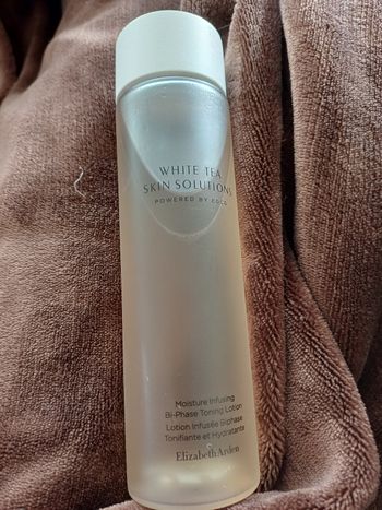 Lotion  White tea skin solutions de Elizabeth Arden