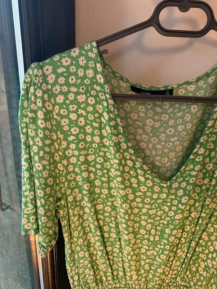 Robe longue et fleurie - photo numéro 2