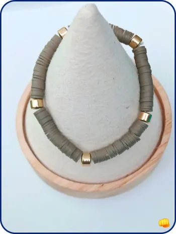 Bracelet perles Heishi – Tendance bohème été