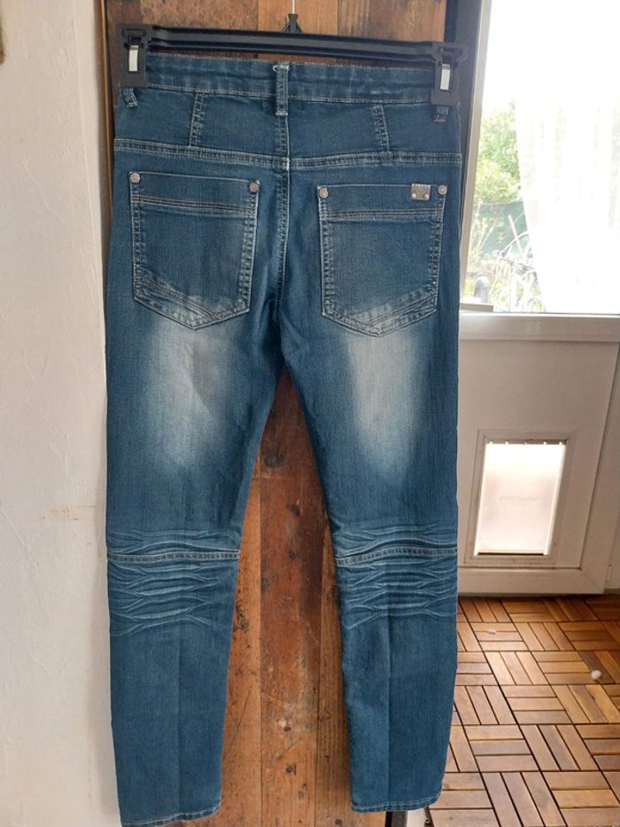 Jean slim style used - photo numéro 4