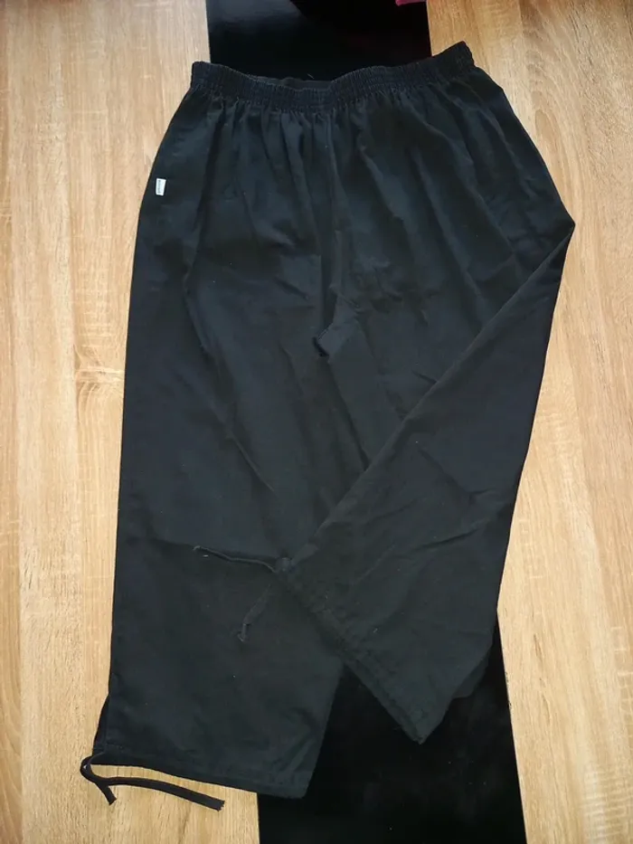 Panta-court noir femme T46 - photo numéro 2