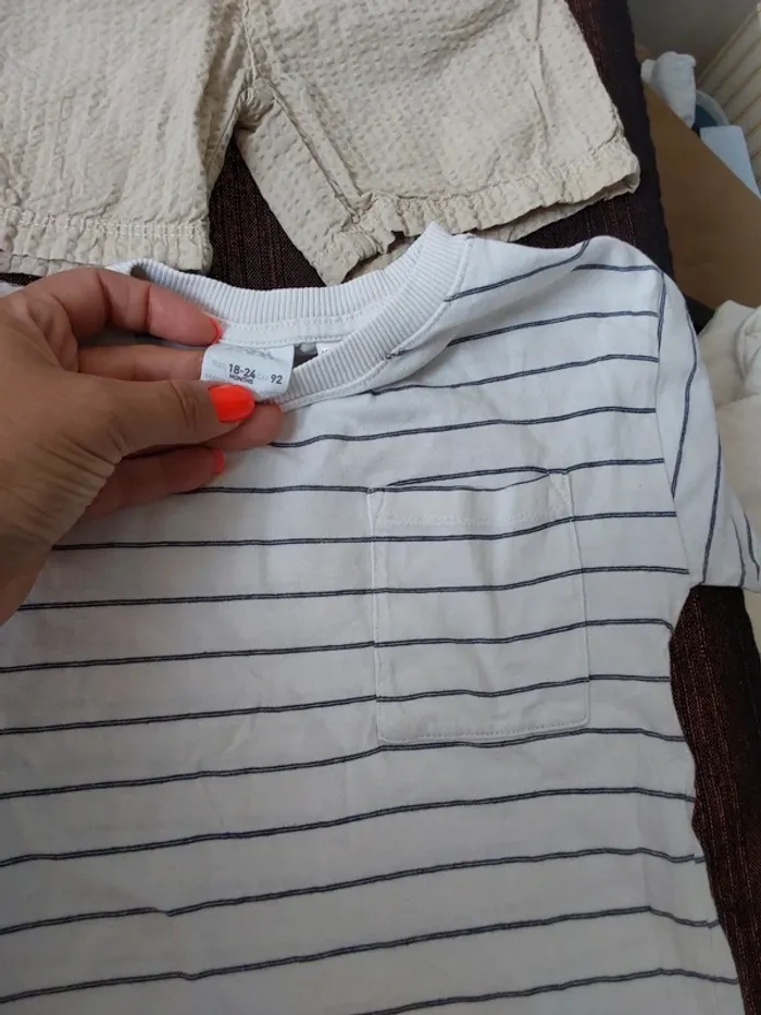 Lot vêtements 2 ans - photo numéro 2