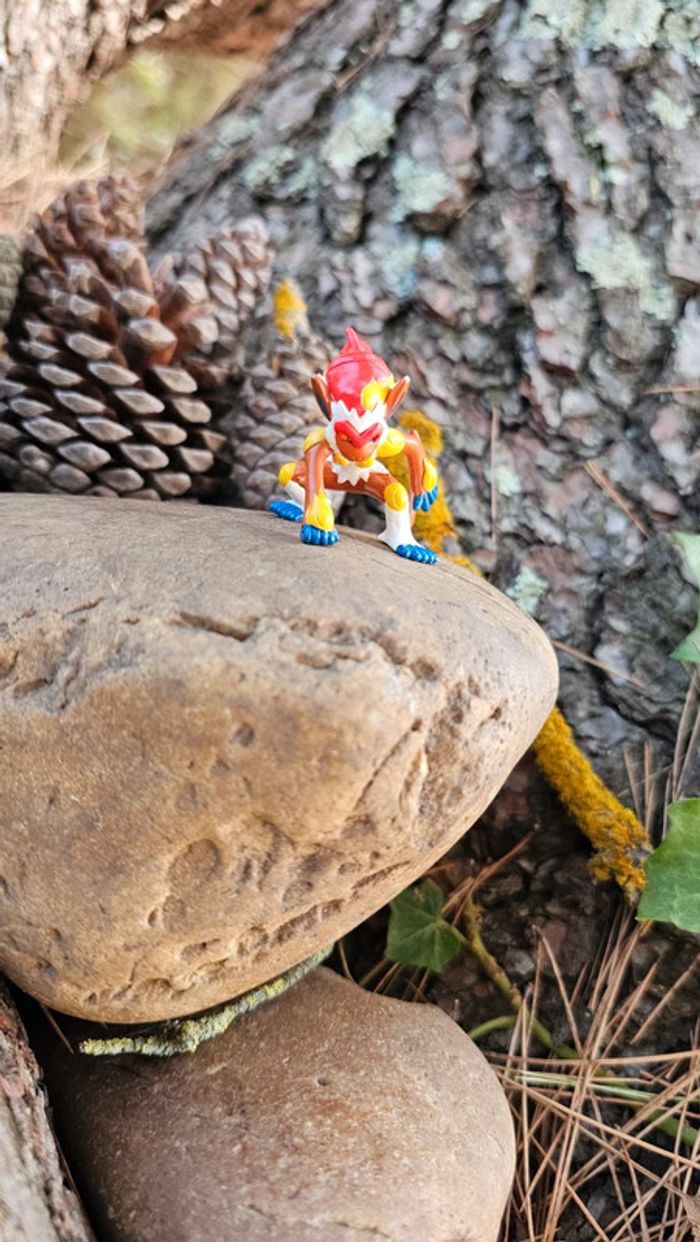 Super figurine Pokemon Nintendo tomy Simiabraz - photo numéro 2