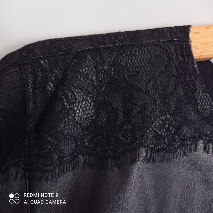 Top noir simili cuir Zara t38 - photo numéro 3