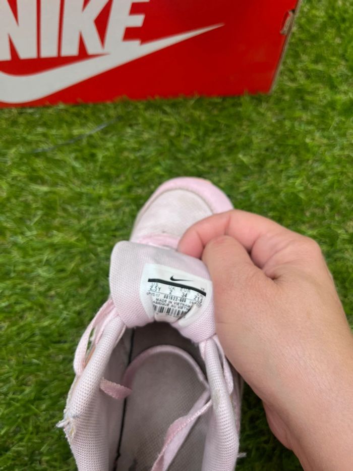 Très belle chaussures Nike air Max taille 34 - photo numéro 4