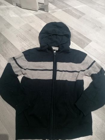 Gilet zippé T 8 ans 🧑🏻