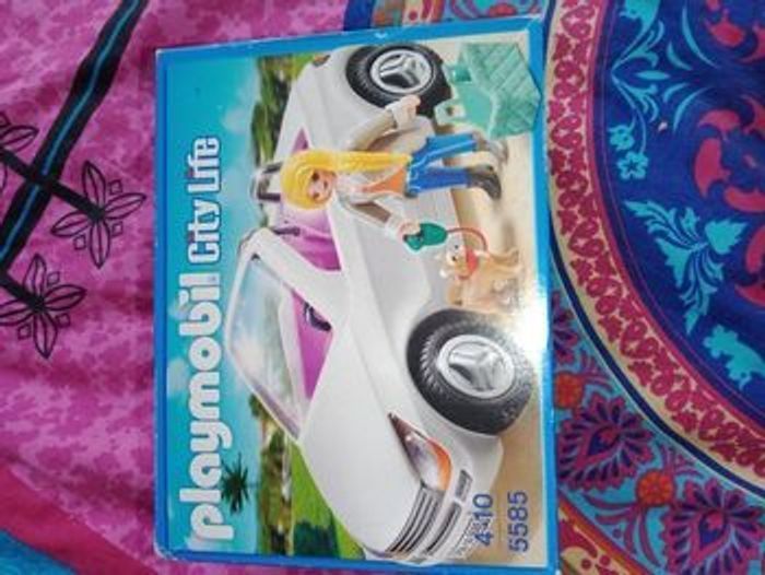 Playmobil city life cabriolet 
5585 neuf - photo numéro 2