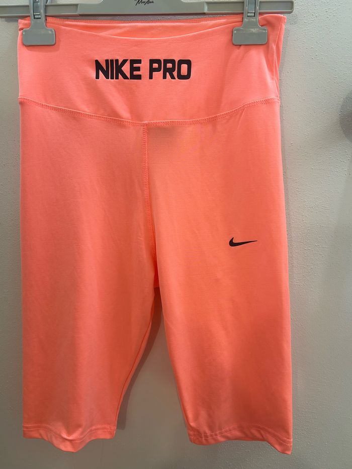 Short cycliste femme Nike - photo numéro 2