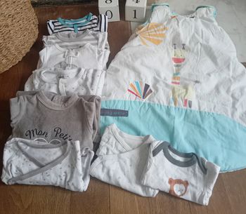 Lot vêtements bébé - 0/1 mois