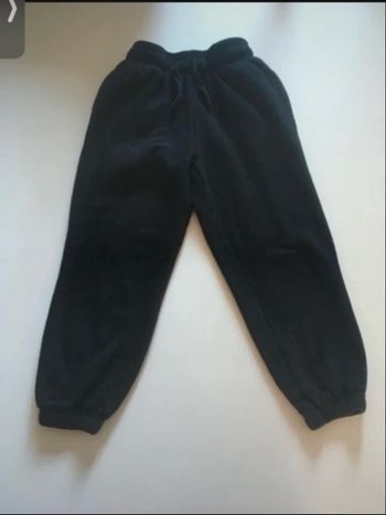Pantalon sport pour garçon TRÈS BON ÉTAT taille 6 ans couleur noir