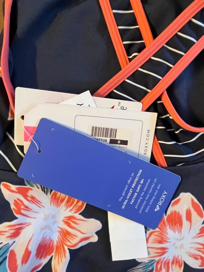 NEUF 💜💜💜🤩 maillot de bain 8 ans fille ROXY 🤩 💜💜💜💜💜 - photo numéro 3