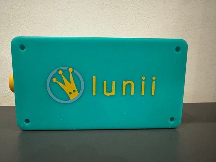Lunii fabrique à histoire avec 180 pack histoires inclus - photo numéro 3