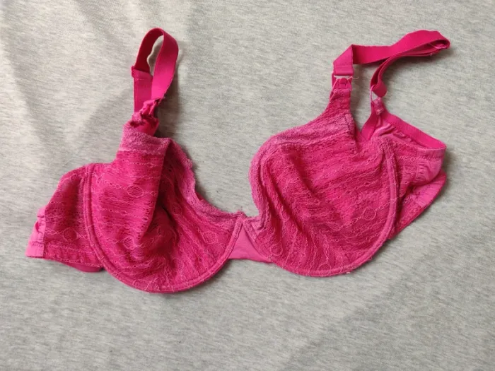 Soutien-gorge allaitement Colline fushia taille 105D