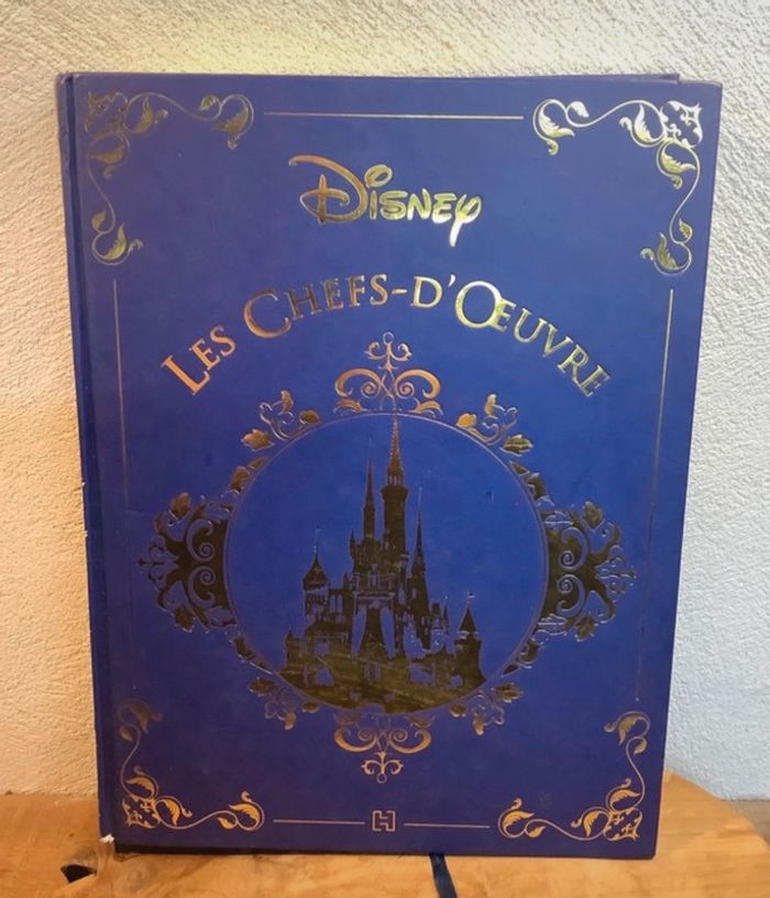 Livre de contes Disney