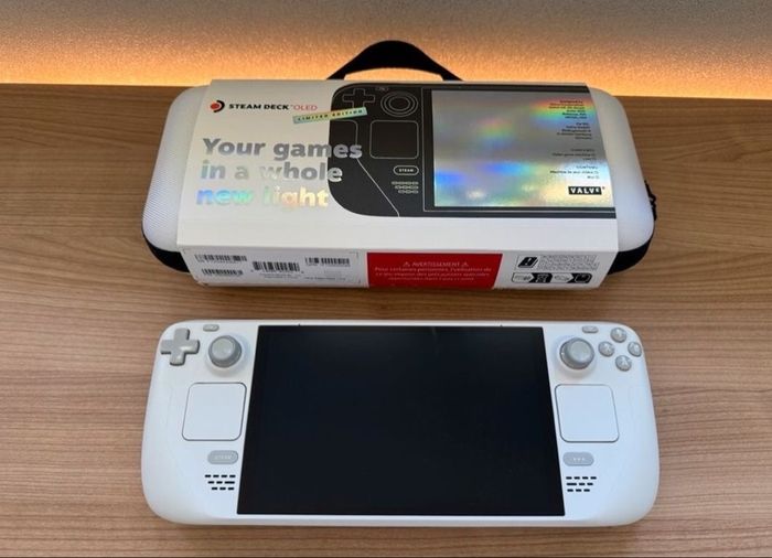 Steam Deck OLED Édition Limitée Blanche - 1 To