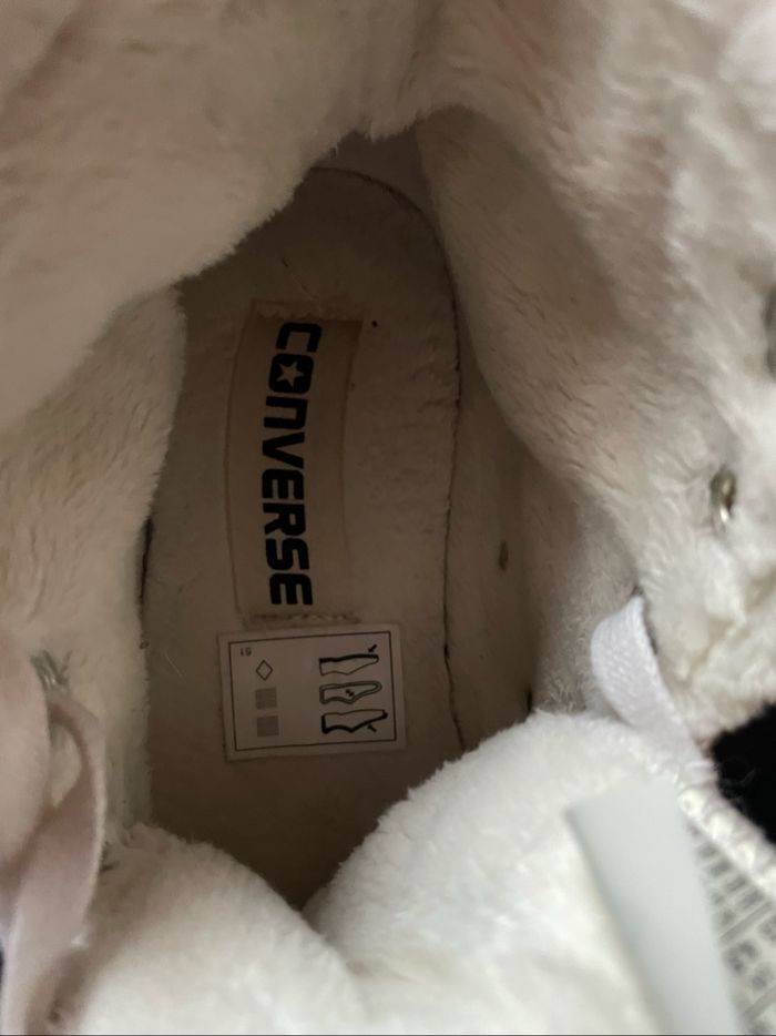 Baskets Converse fourrées - photo numéro 6