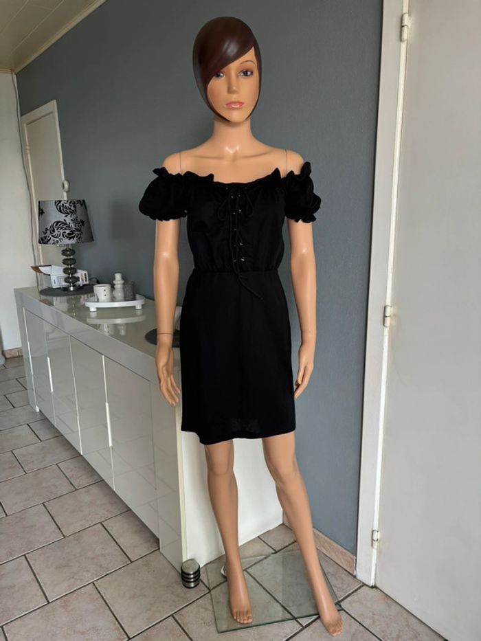 Robe noire neuve - photo numéro 3