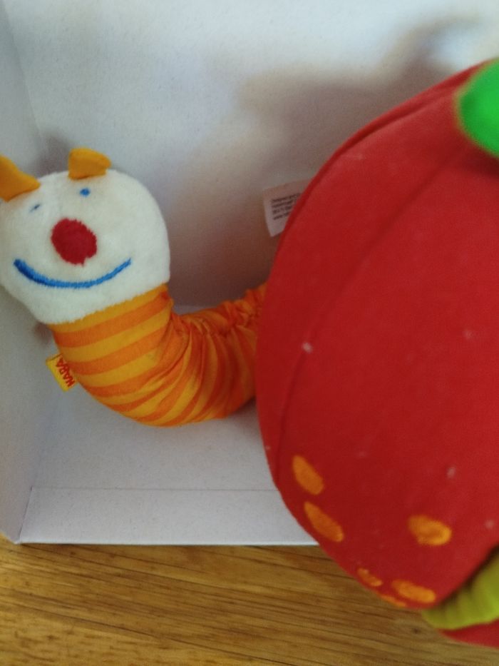 Haba jouet d'éveil hochet asticot Pomme - photo numéro 2